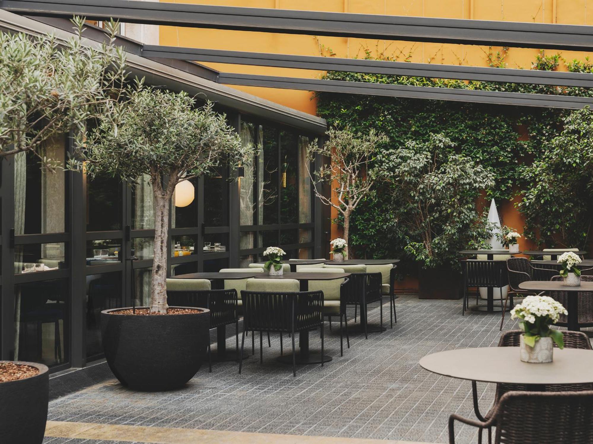 Catalonia Boulevard — Photos 1